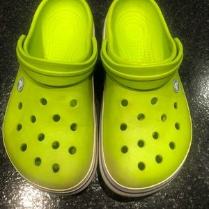 Crocs green color